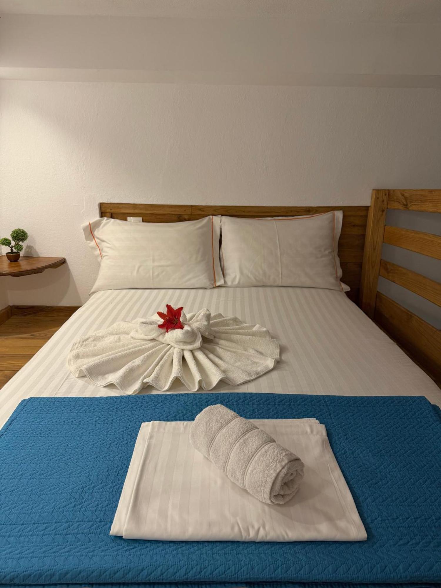 Pinelopi'S House Apartment ปอร์โตกูโฟ ภายนอก รูปภาพ